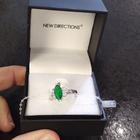 New directions ring - Picture 3 of 3
